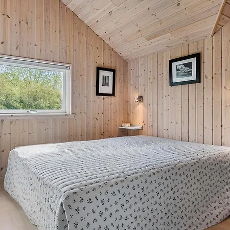 Holiday home Awesome In With 4 Bedrooms And Wifi